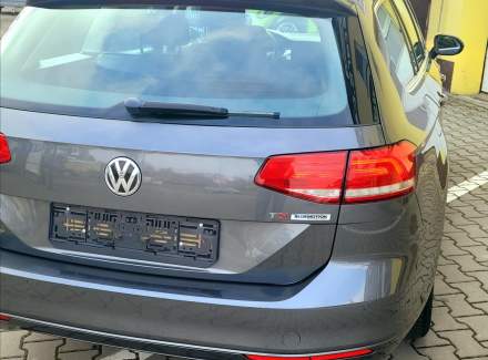 Volkswagen - Passat
