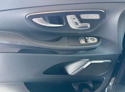 Mercedes-Benz - V-class