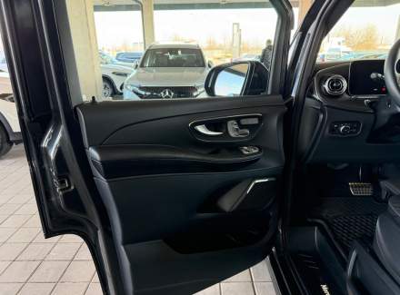 Mercedes-Benz - V-class