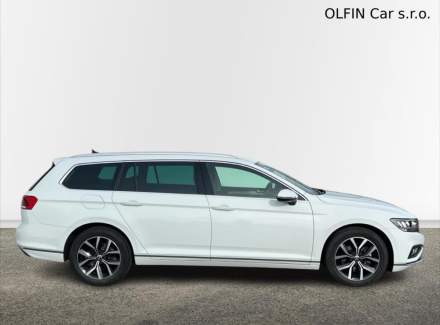 Volkswagen - Passat