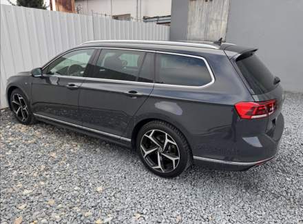 Volkswagen - Passat