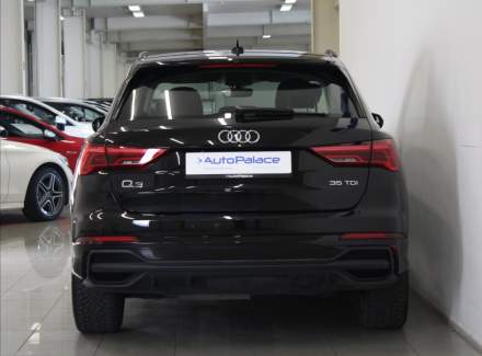Audi - Q3