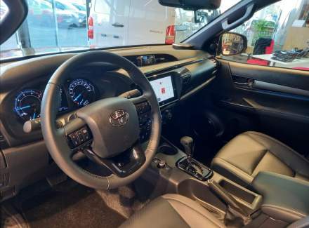 Toyota - Hilux