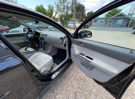 Volvo - S40
