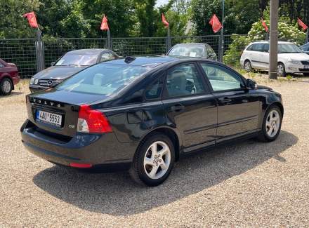 Volvo - S40