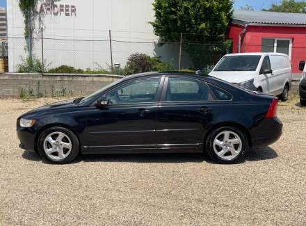 Volvo - S40