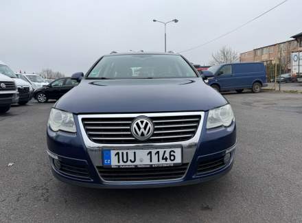 Volkswagen - Passat