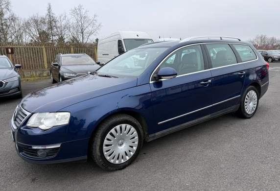 Volkswagen - Passat