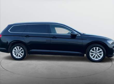 Volkswagen - Passat