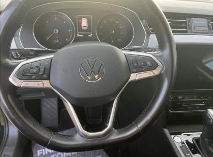 Volkswagen - Passat