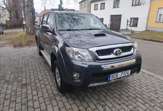 Toyota - Hilux