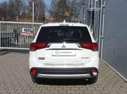 Mitsubishi - Outlander