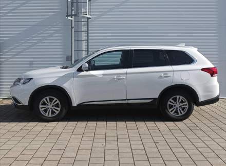 Mitsubishi - Outlander