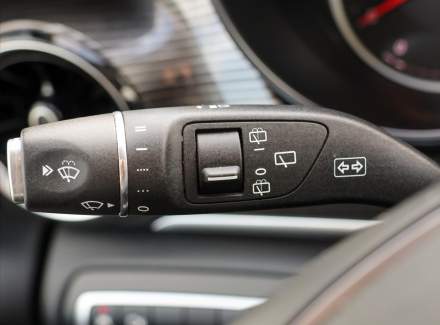 Mercedes-Benz - V-class