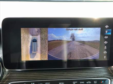 Mercedes-Benz - V-class