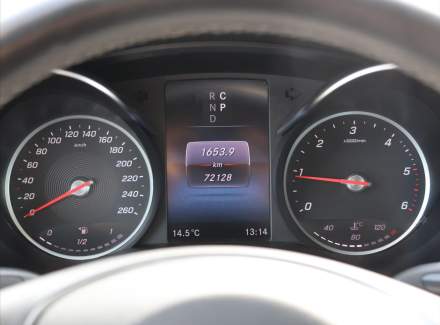 Mercedes-Benz - V-class