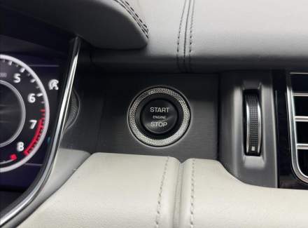 Land Rover - Range Rover