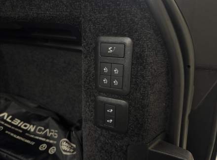 Land Rover - Range Rover