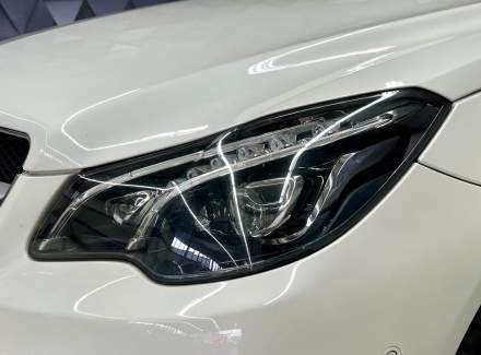 Mercedes-Benz - E-class