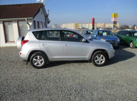 Toyota - RAV 4