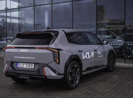 Kia - EV4