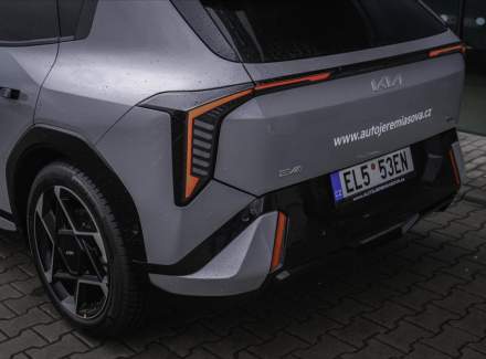 Kia - EV4