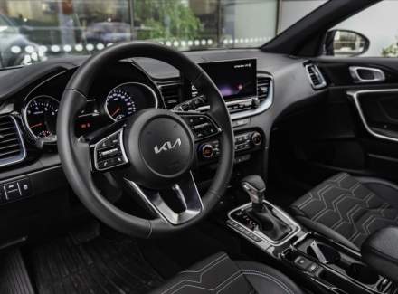 Kia - XCeed