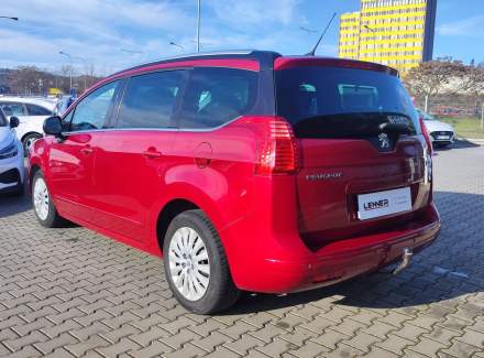 Peugeot - 5008