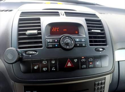 Mercedes-Benz - Viano