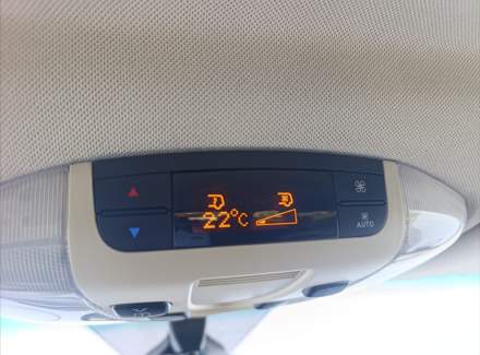 Mercedes-Benz - Viano