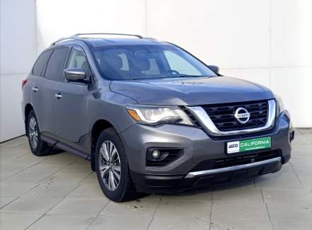 Nissan - Pathfinder