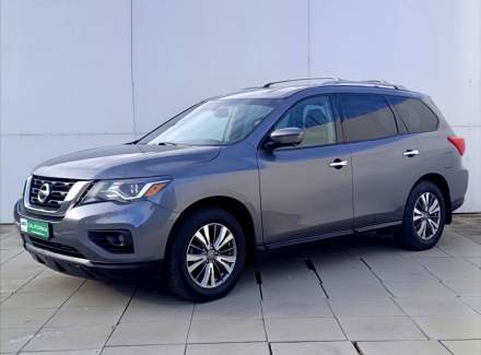 Nissan - Pathfinder