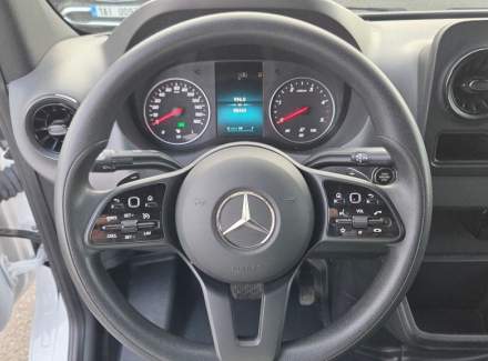 Mercedes-Benz - Sprinter