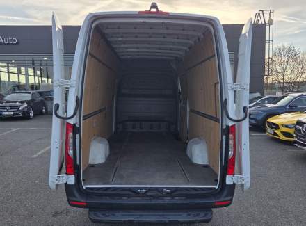 Mercedes-Benz - Sprinter