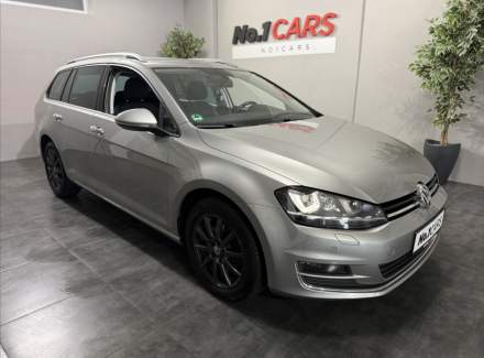 Volkswagen - Golf