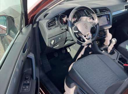 Volkswagen - Tiguan