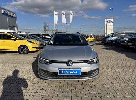 Volkswagen - Golf