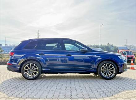 Audi - Q7