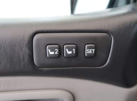 Toyota - Land Cruiser