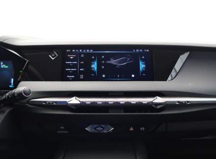 DS Automobiles - DS4