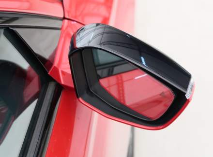 DS Automobiles - DS4