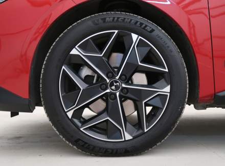 DS Automobiles - DS4