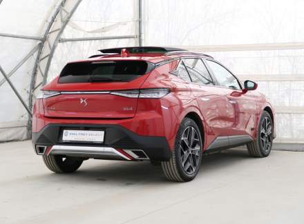 DS Automobiles - DS4