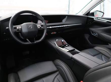 DS Automobiles - DS4