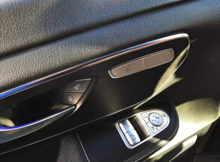 Mercedes-Benz - V-class