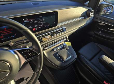 Mercedes-Benz - V-class