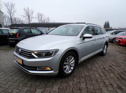 Volkswagen - Passat