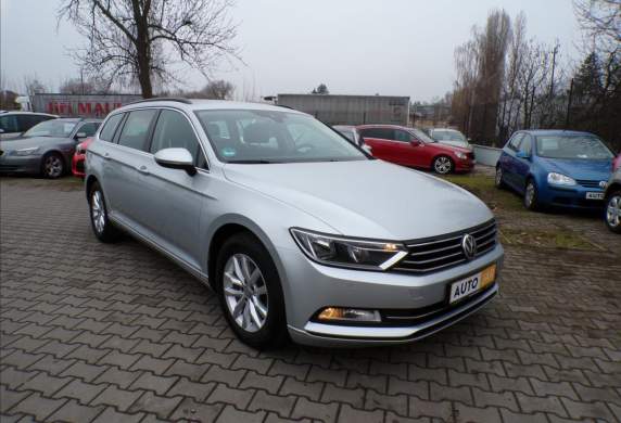 Volkswagen - Passat