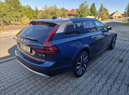 Volvo - V90