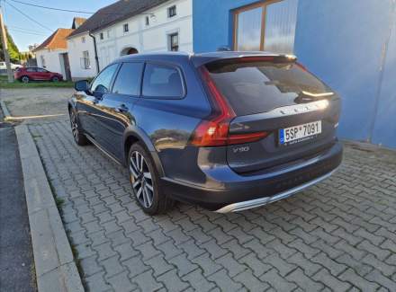 Volvo - V90